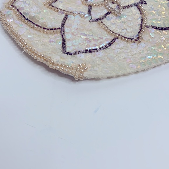 Bags By Debbie | White Sequined Pearl Snap Purse | Pearl Detailed Front Flower - Picture 2 of 7